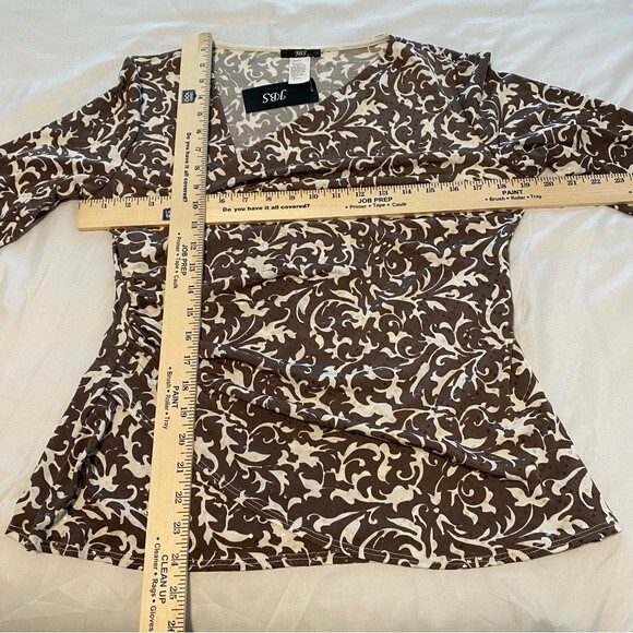 NWT Shimmer Ruche Asymmetrical Neck 3/4 sleeve Floral Taupe Top by JBS Size S - Picture 9 of 10